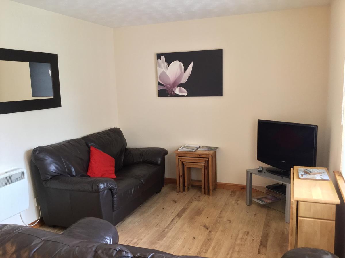 One-Bedroom Apartment - Wyvis Free Parking Inverness Extérieur photo